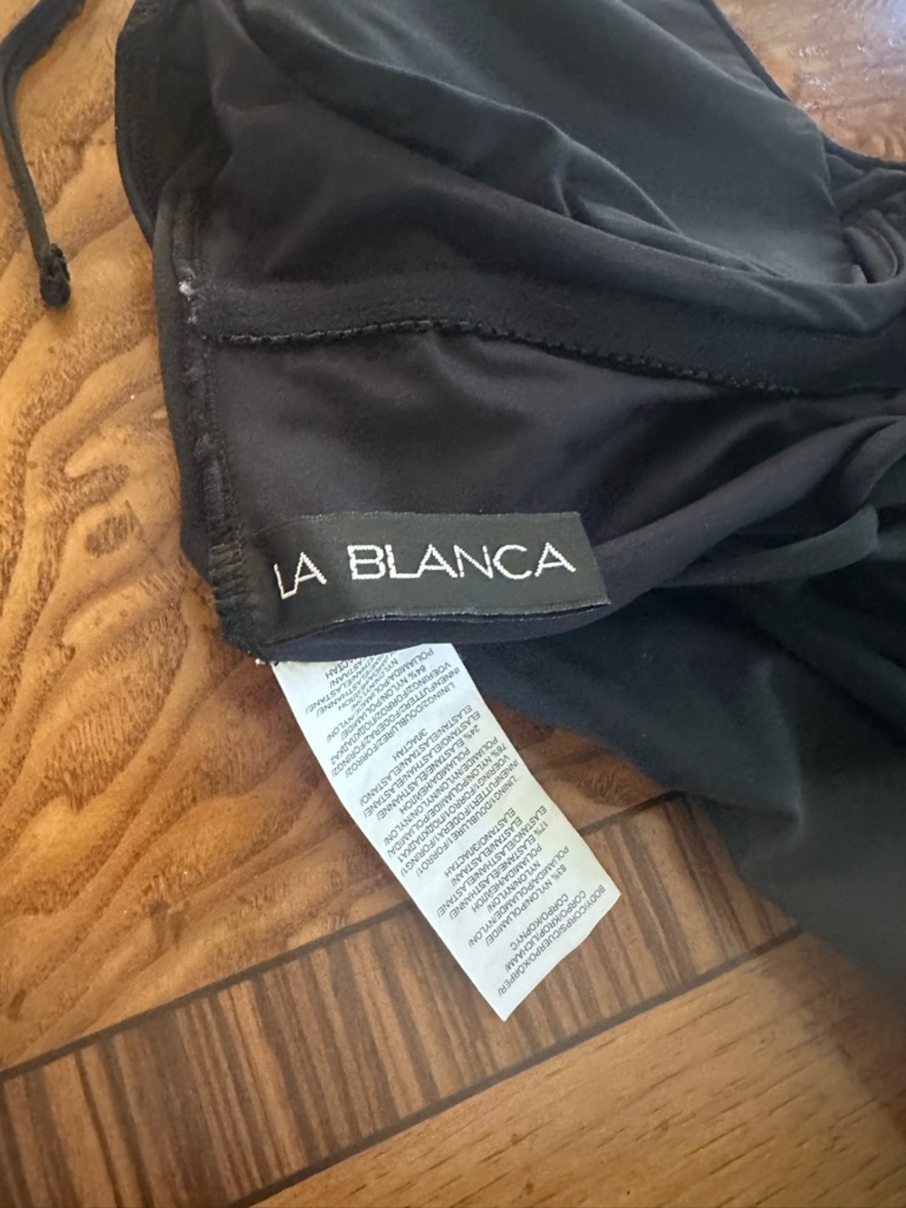 La Blanca Black Halter One-Piece Swimsuit. Classic and Flattering. Size 10 - Picture 2 of 9